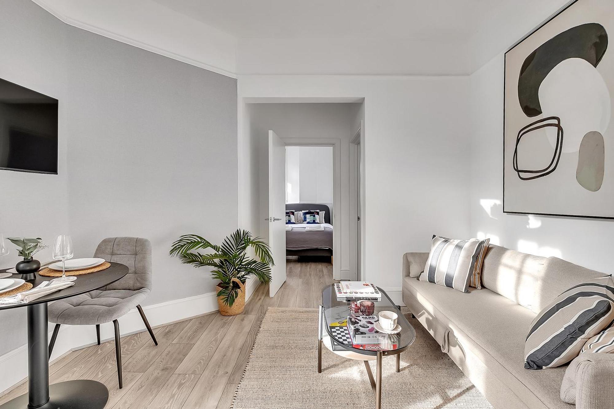 Lovely Kensington Apartments London Room photo