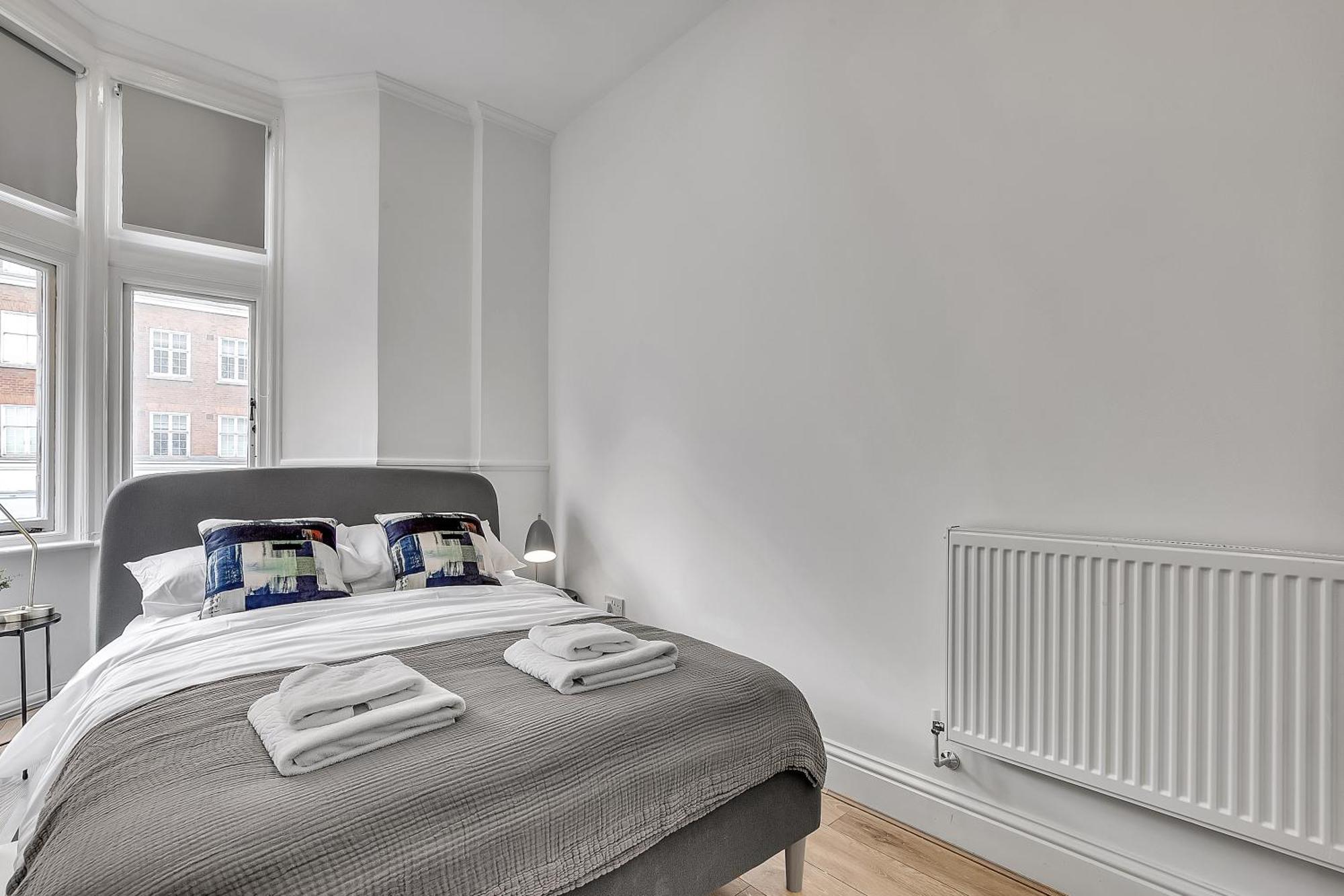 Lovely Kensington Apartments London Room photo