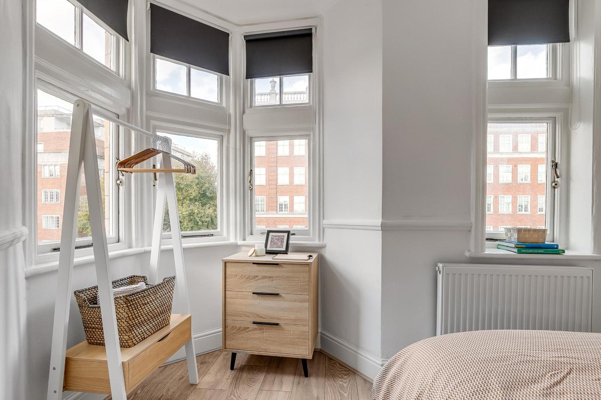 Lovely Kensington Apartments London Room photo